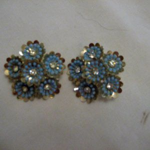 VINTAGE CORO METAL & RHINESTONE FLOWER CLIP ONS
